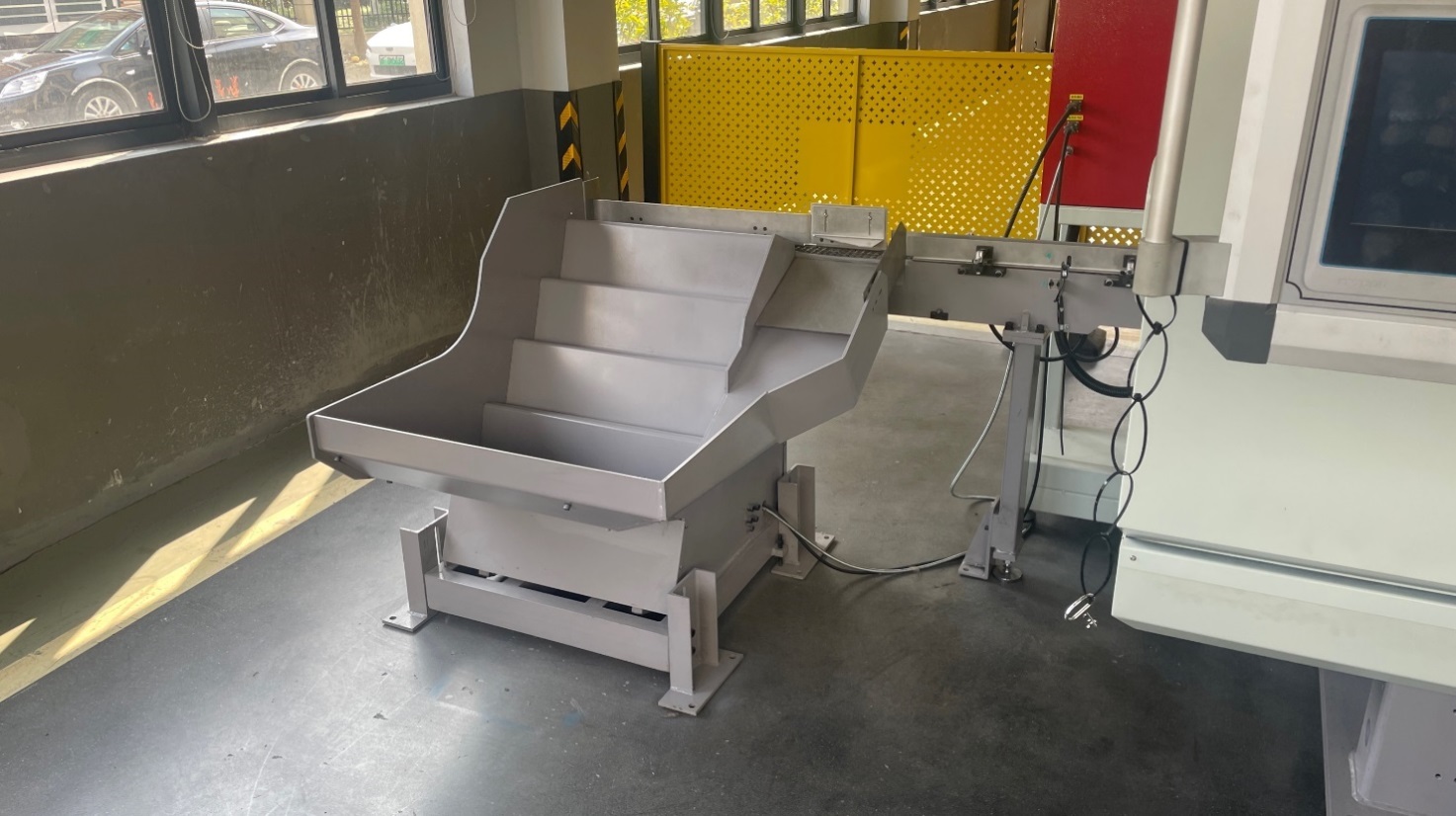 Сортировочное устройство линии резки металла