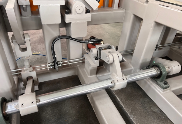 Автоматизированная дисковая пила по металлу JWT